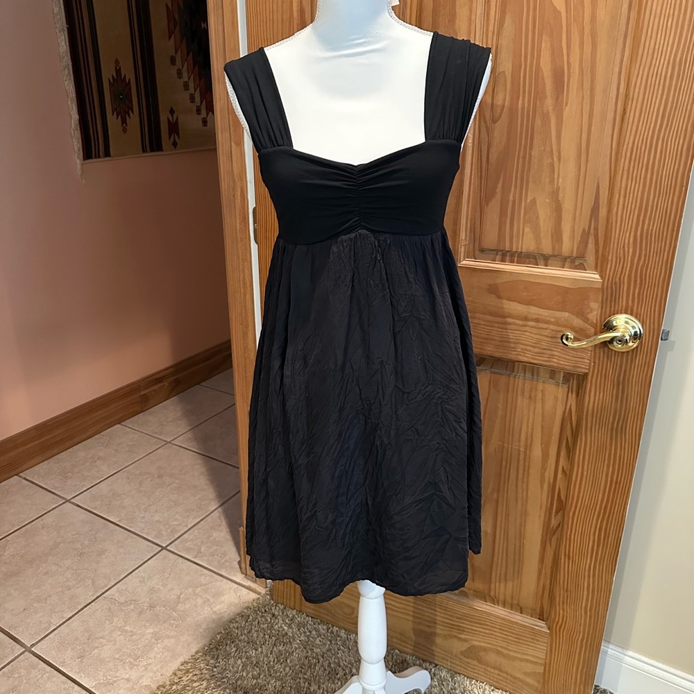 Splendid Black Sleeveless Empire-Waist Mini Dress
